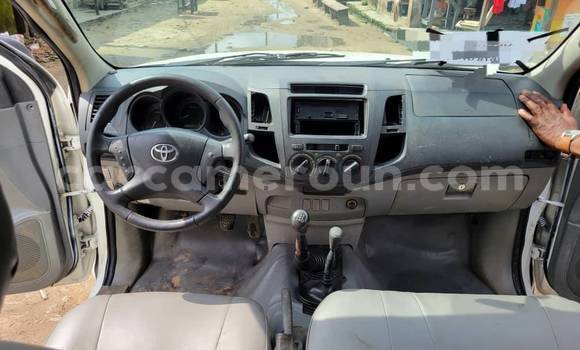 Acheter Occasion Voiture Toyota Hilux Blanc à Douala, Littoral Cameroon Acheter Occasion Voiture Toyota Hilux Blanc à Douala, Littoral Cameroon