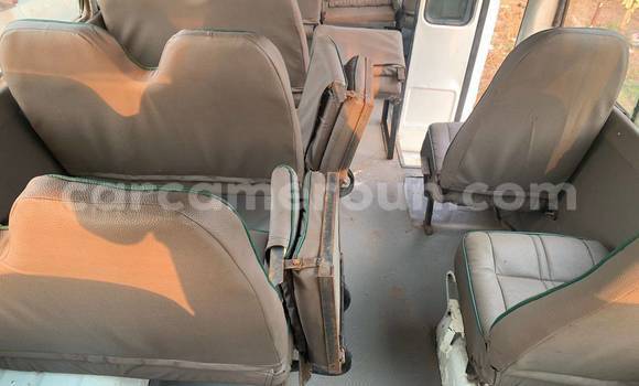 Acheter Occasion Voiture Toyota Coaster Blanc à Douala, Littoral Cameroon Acheter Occasion Voiture Toyota Coaster Blanc à Douala, Littoral Cameroon
