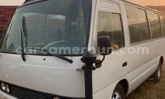 Acheter Occasion Voiture Toyota Coaster Blanc à Douala, Littoral Cameroon Acheter Occasion Voiture Toyota Coaster Blanc à Douala, Littoral Cameroon