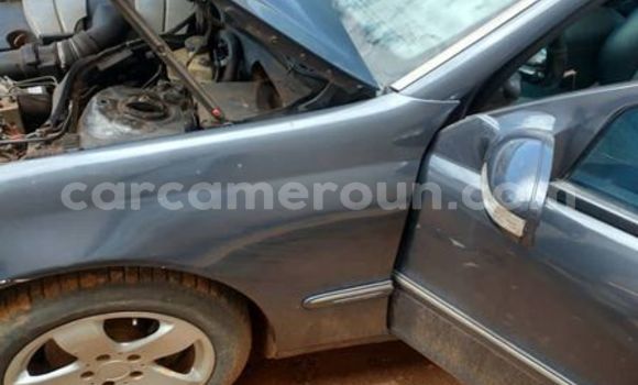 Acheter Occasion Voiture Mercedes‒Benz C–Class Noir à Douala, Littoral Cameroon Acheter Occasion Voiture Mercedes‒Benz C–Class Noir à Douala, Littoral Cameroon
