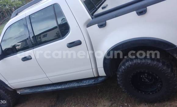 Acheter Occasion Voiture Toyota Pickup Blanc à Douala, Littoral Cameroon Acheter Occasion Voiture Toyota Pickup Blanc à Douala, Littoral Cameroon