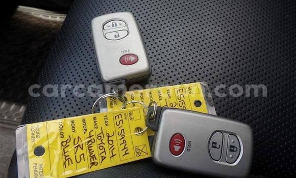 Acheter Occasion Voiture Toyota 4Runner Bleu à Yaoundé, Central Cameroon Acheter Occasion Voiture Toyota 4Runner Bleu à Yaoundé, Central Cameroon