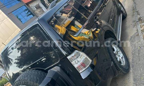 Acheter Occasion Voiture Mitsubishi Pajero Noir à Douala, Littoral Cameroon