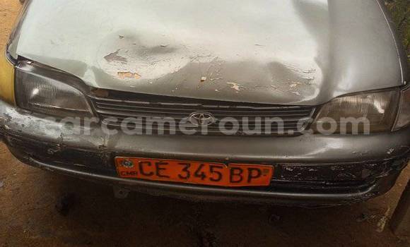Sayi Na hannu Toyota Carina Sauran Mota in Douala a Ƙasar Kamaru