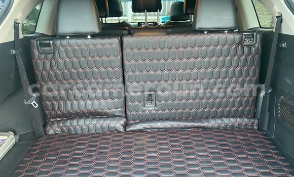 Acheter Neuf Voiture Toyota Highlander Rouge à Douala, Littoral Cameroon Acheter Neuf Voiture Toyota Highlander Rouge à Douala, Littoral Cameroon