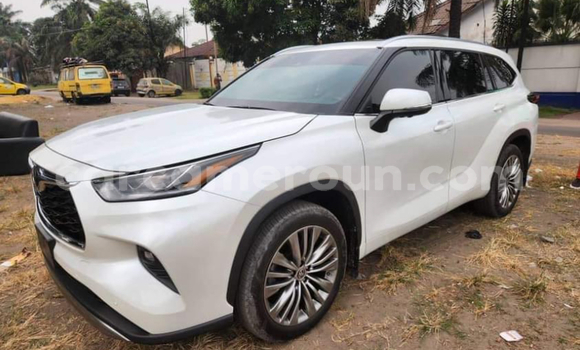 Acheter Neuf Voiture Toyota Highlander Blanc à Douala, Littoral Cameroon Acheter Neuf Voiture Toyota Highlander Blanc à Douala, Littoral Cameroon