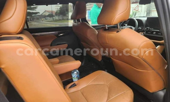 Acheter Neuf Voiture Toyota Highlander Blanc à Douala, Littoral Cameroon Acheter Neuf Voiture Toyota Highlander Blanc à Douala, Littoral Cameroon