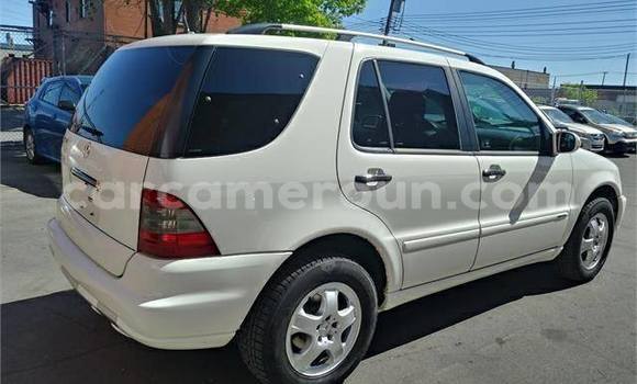 Acheter Occasion Voiture Mercedes‒Benz ML–Class Blanc à Yaoundé, Central Cameroon Acheter Occasion Voiture Mercedes‒Benz ML–Class Blanc à Yaoundé, Central Cameroon