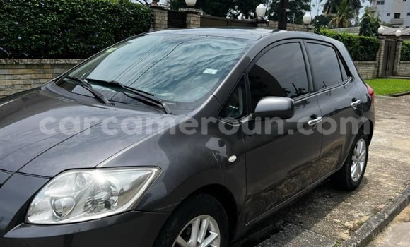 Sayi Imported Toyota Auris Sauran Mota in Douala a Ƙasar Kamaru Sayi Imported Toyota Auris Sauran Mota in Douala a Ƙasar Kamaru