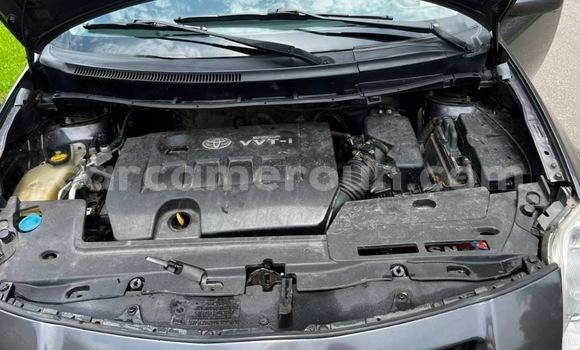 Sayi Imported Toyota Auris Sauran Mota in Douala a Ƙasar Kamaru Sayi Imported Toyota Auris Sauran Mota in Douala a Ƙasar Kamaru