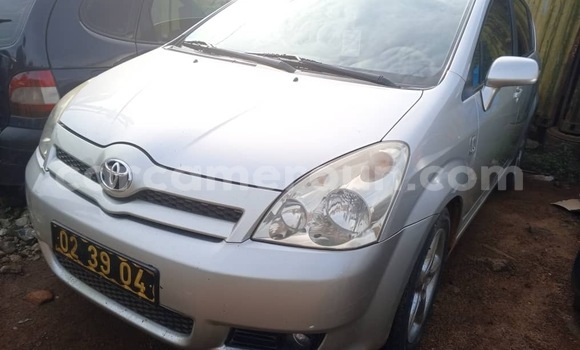 Acheter Neuf Voiture Toyota Corolla Verso Gris à Douala, Littoral Cameroon Acheter Neuf Voiture Toyota Corolla Verso Gris à Douala, Littoral Cameroon