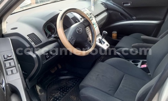 Acheter Neuf Voiture Toyota Corolla Verso Gris à Douala, Littoral Cameroon Acheter Neuf Voiture Toyota Corolla Verso Gris à Douala, Littoral Cameroon