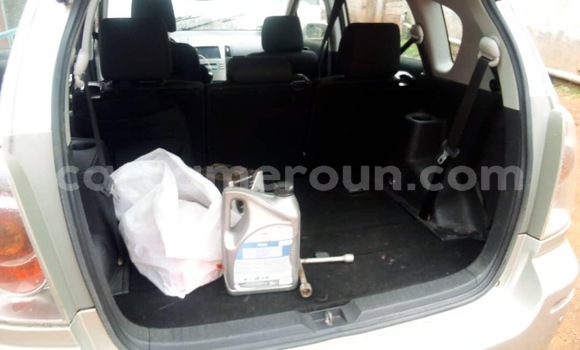 Acheter Neuf Voiture Toyota Corolla Verso Gris à Douala, Littoral Cameroon Acheter Neuf Voiture Toyota Corolla Verso Gris à Douala, Littoral Cameroon