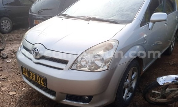 Acheter Neuf Voiture Toyota Corolla Verso Gris à Douala, Littoral Cameroon Acheter Neuf Voiture Toyota Corolla Verso Gris à Douala, Littoral Cameroon