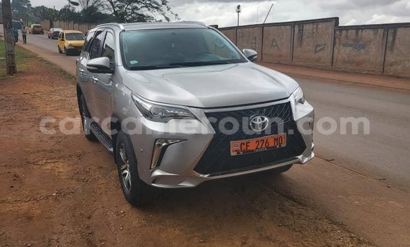 Sayi Sabo Toyota Fortuner Sauran Mota in Yaounde a Babban Kamaru