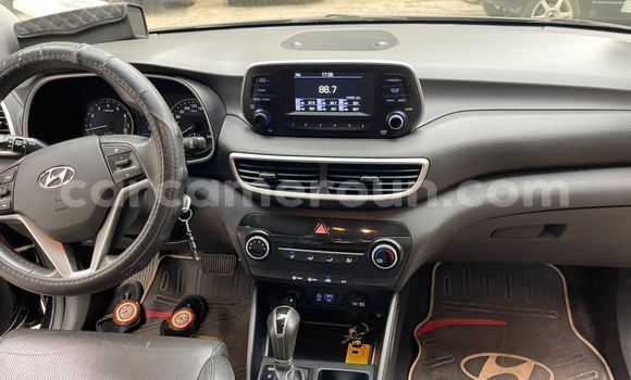 Sayi Na hannu Hyundai Tucson Black Mota in Douala a Ƙasar Kamaru Sayi Na hannu Hyundai Tucson Black Mota in Douala a Ƙasar Kamaru