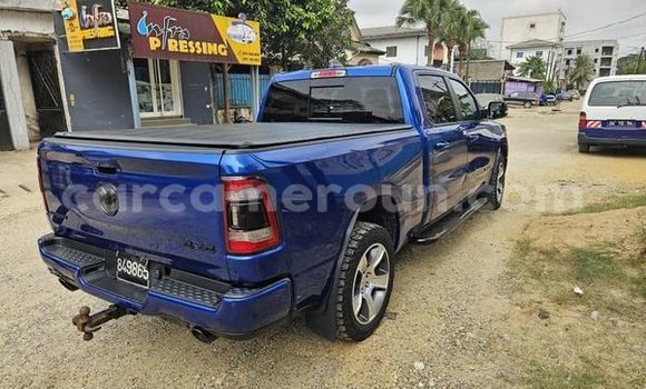 Sayi Na hannu Dodge RAM Sauran Mota in Douala a Ƙasar Kamaru