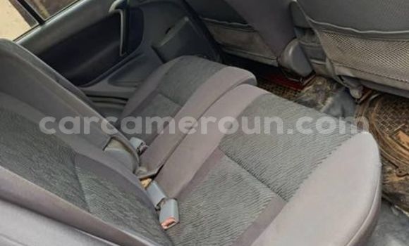Sayi Na hannu Toyota RAV4 Sauran Mota in Douala a Ƙasar Kamaru