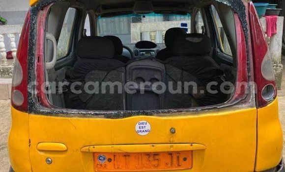 Sayi Na hannu Toyota Yaris Sauran Mota in Douala a Ƙasar Kamaru Sayi Na hannu Toyota Yaris Sauran Mota in Douala a Ƙasar Kamaru