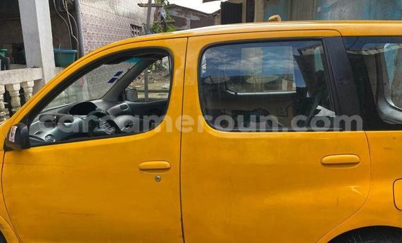 Sayi Na hannu Toyota Yaris Sauran Mota in Douala a Ƙasar Kamaru Sayi Na hannu Toyota Yaris Sauran Mota in Douala a Ƙasar Kamaru