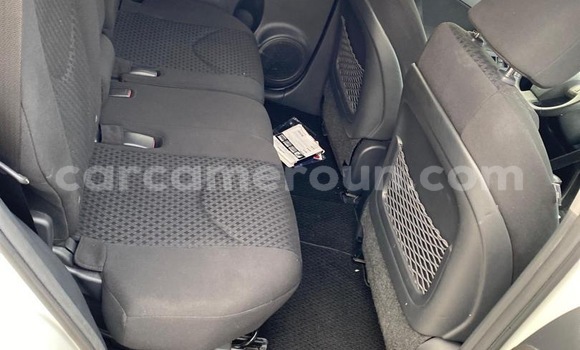 Buy New Toyota Vanguard White Car in Douala in Littoral Cameroon Buy New Toyota Vanguard White Car in Douala in Littoral Cameroon