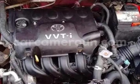 Sayi Na hannu Toyota Yaris Red Mota in Douala a Ƙasar Kamaru Sayi Na hannu Toyota Yaris Red Mota in Douala a Ƙasar Kamaru