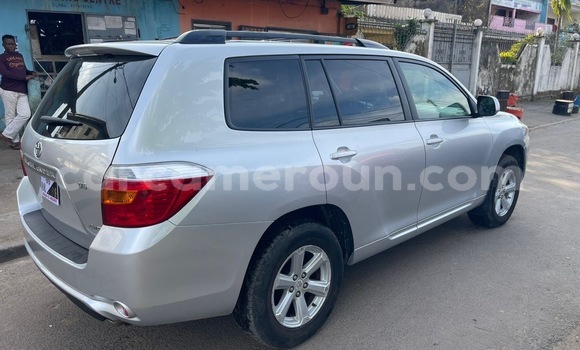 Buy Import Toyota Highlander Silver Car in Douala in Littoral Cameroon Buy Import Toyota Highlander Silver Car in Douala in Littoral Cameroon