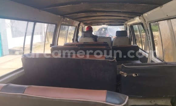 Buy Used Toyota Hiace White Car in Douala in Littoral Cameroon Buy Used Toyota Hiace White Car in Douala in Littoral Cameroon