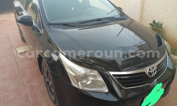 Sayi Imported Toyota Avensis Black Mota in Douala a Ƙasar Kamaru Sayi Imported Toyota Avensis Black Mota in Douala a Ƙasar Kamaru
