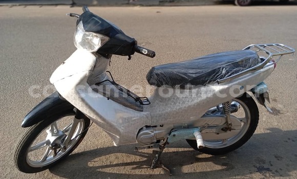 Acheter Occasion Moto Haojue Lucky Noir à Douala, Littoral Cameroon Acheter Occasion Moto Haojue Lucky Noir à Douala, Littoral Cameroon