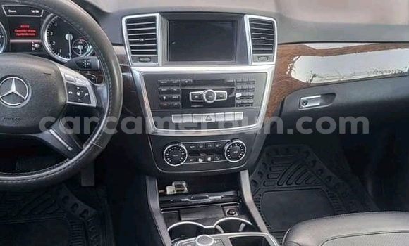 Buy Used Mercedes‒Benz ML–Class White Car in Douala in Littoral Cameroon Buy Used Mercedes‒Benz ML–Class White Car in Douala in Littoral Cameroon