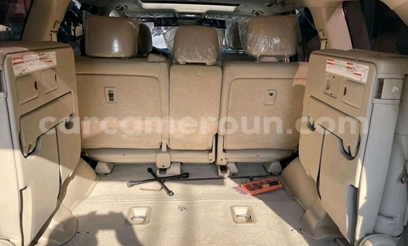 Sayi Na hannu Toyota Land Cruiser White Mota in Douala a Ƙasar Kamaru Sayi Na hannu Toyota Land Cruiser White Mota in Douala a Ƙasar Kamaru