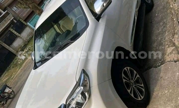 Acheter Occasion Voiture Toyota Land Cruiser Prado Blanc à Douala, Littoral Cameroon Acheter Occasion Voiture Toyota Land Cruiser Prado Blanc à Douala, Littoral Cameroon