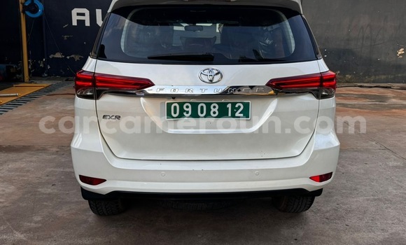 Buy Import Toyota Fortuner White Car in Douala in Littoral Cameroon Buy Import Toyota Fortuner White Car in Douala in Littoral Cameroon