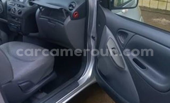 Acheter Occasion Voiture Toyota Yaris Gris à Douala, Littoral Cameroon Acheter Occasion Voiture Toyota Yaris Gris à Douala, Littoral Cameroon