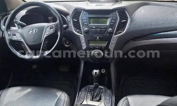 Sayi Na hannu Hyundai Santa Fe White Mota in Douala a Ƙasar Kamaru Sayi Na hannu Hyundai Santa Fe White Mota in Douala a Ƙasar Kamaru