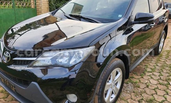 Sayi Na hannu Toyota RAV4 Black Mota in Yaounde a Babban Kamaru Sayi Na hannu Toyota RAV4 Black Mota in Yaounde a Babban Kamaru