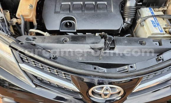 Sayi Na hannu Toyota RAV4 Black Mota in Yaounde a Babban Kamaru Sayi Na hannu Toyota RAV4 Black Mota in Yaounde a Babban Kamaru