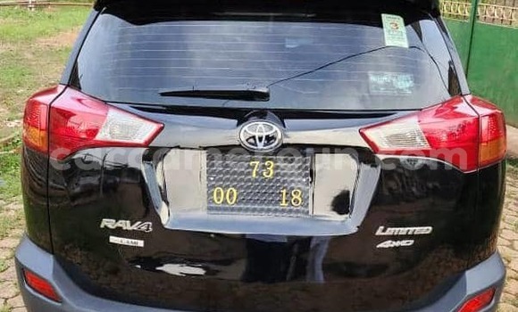 Sayi Na hannu Toyota RAV4 Black Mota in Yaounde a Babban Kamaru Sayi Na hannu Toyota RAV4 Black Mota in Yaounde a Babban Kamaru