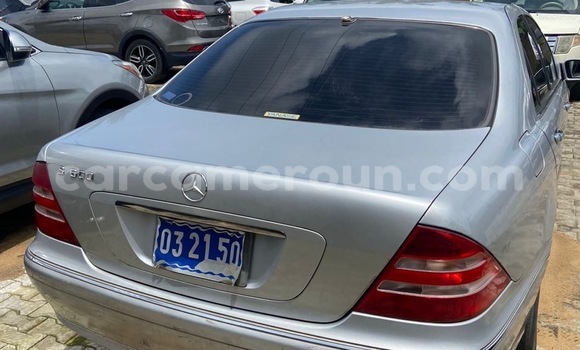 Sayi Imported Mercedes‒Benz S–Class Azurfa Mota in Douala a Ƙasar Kamaru Sayi Imported Mercedes‒Benz S–Class Azurfa Mota in Douala a Ƙasar Kamaru