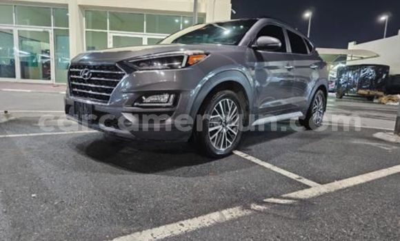 Sayi Sabo Hyundai Tucson Azurfa Mota in Douala a Ƙasar Kamaru Sayi Sabo Hyundai Tucson Azurfa Mota in Douala a Ƙasar Kamaru