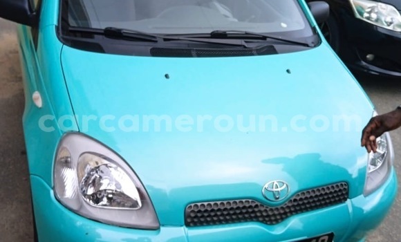 Sayi Imported Toyota Yaris Sauran Mota in Douala a Ƙasar Kamaru