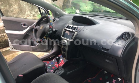 Acheter Occasion Voiture Toyota Vitz Gris à Douala, Littoral Cameroon Acheter Occasion Voiture Toyota Vitz Gris à Douala, Littoral Cameroon