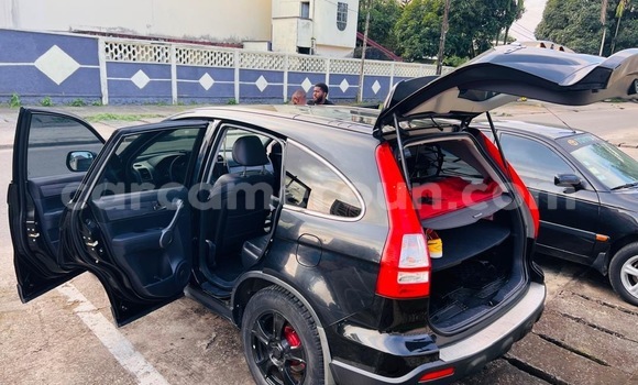 Sayi Imported Honda CR–V Blue Mota in Douala a Ƙasar Kamaru Sayi Imported Honda CR–V Blue Mota in Douala a Ƙasar Kamaru