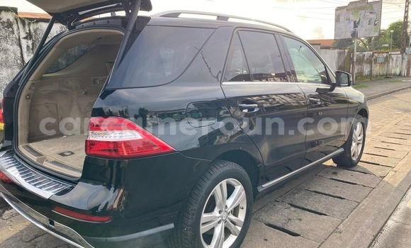 Buy Import Mercedes‒Benz M–Class White Car in Douala in Littoral Cameroon Buy Import Mercedes‒Benz M–Class White Car in Douala in Littoral Cameroon