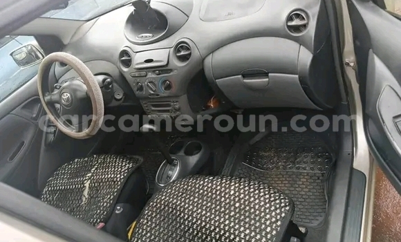 Sayi Na hannu Toyota Yaris Sauran Mota in Yaounde a Babban Kamaru Sayi Na hannu Toyota Yaris Sauran Mota in Yaounde a Babban Kamaru