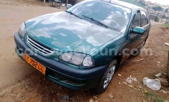 Sayi Na hannu Toyota Avensis Green Mota in Yaounde a Babban Kamaru Sayi Na hannu Toyota Avensis Green Mota in Yaounde a Babban Kamaru