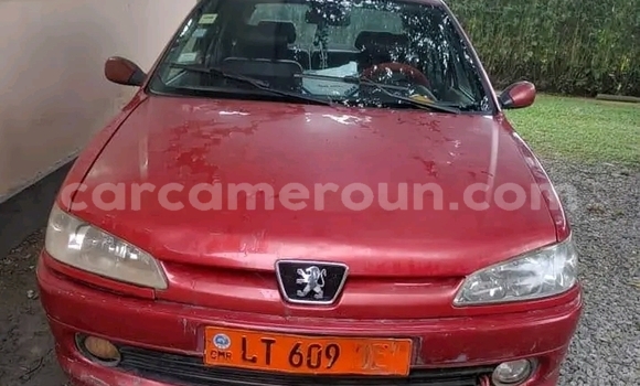 Sayi Na hannu Peugeot 203 Red Mota in Douala a Ƙasar Kamaru Sayi Na hannu Peugeot 203 Red Mota in Douala a Ƙasar Kamaru