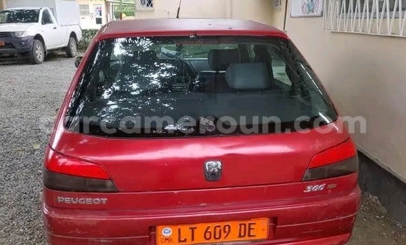Sayi Na hannu Peugeot 203 Red Mota in Douala a Ƙasar Kamaru Sayi Na hannu Peugeot 203 Red Mota in Douala a Ƙasar Kamaru