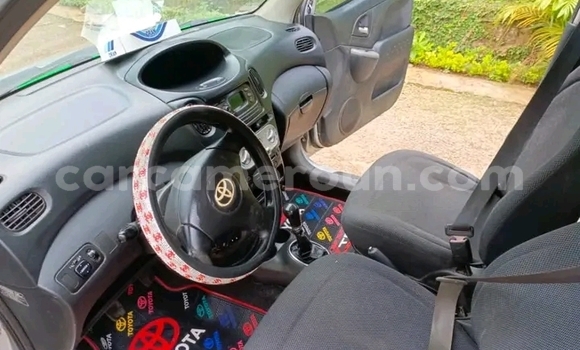 Sayi Na hannu Toyota Yaris Sauran Mota in Douala a Ƙasar Kamaru Sayi Na hannu Toyota Yaris Sauran Mota in Douala a Ƙasar Kamaru